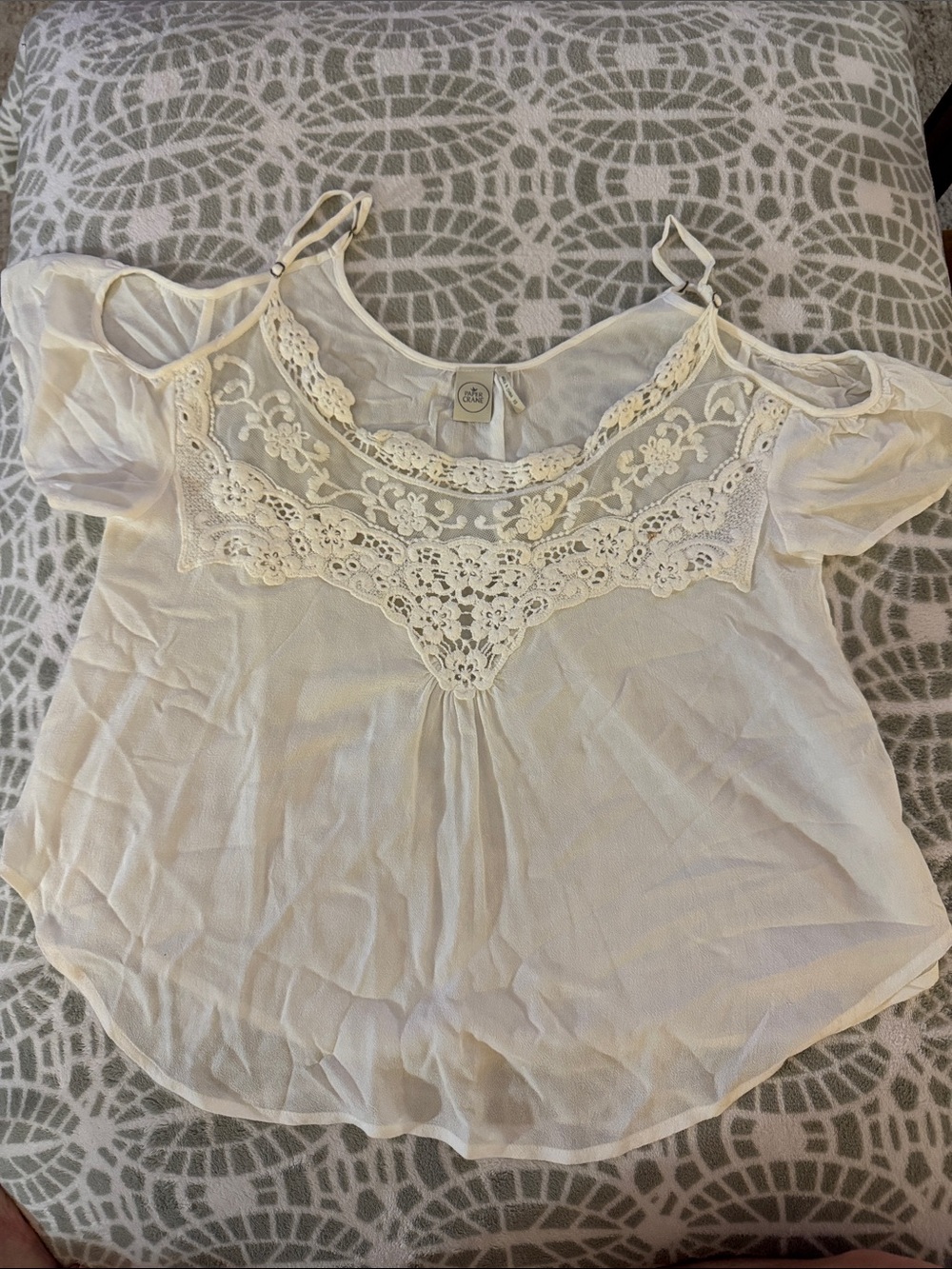 Paper Crane Cream Lace Yoke Cold-Shoulder Camisole